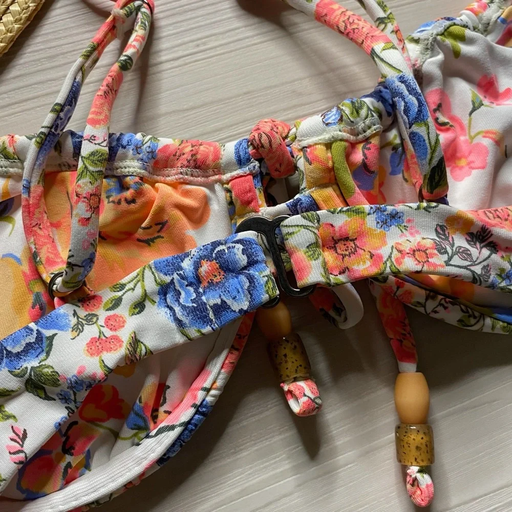 Maaji 🏝️ Reversible Ditsy Floral Underwire Bikini Top 👙🏄🏼‍♀️